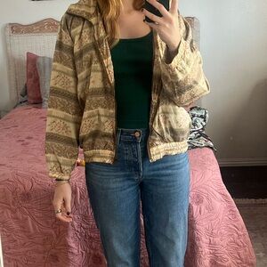 Vintage silk windbreaker. Size small